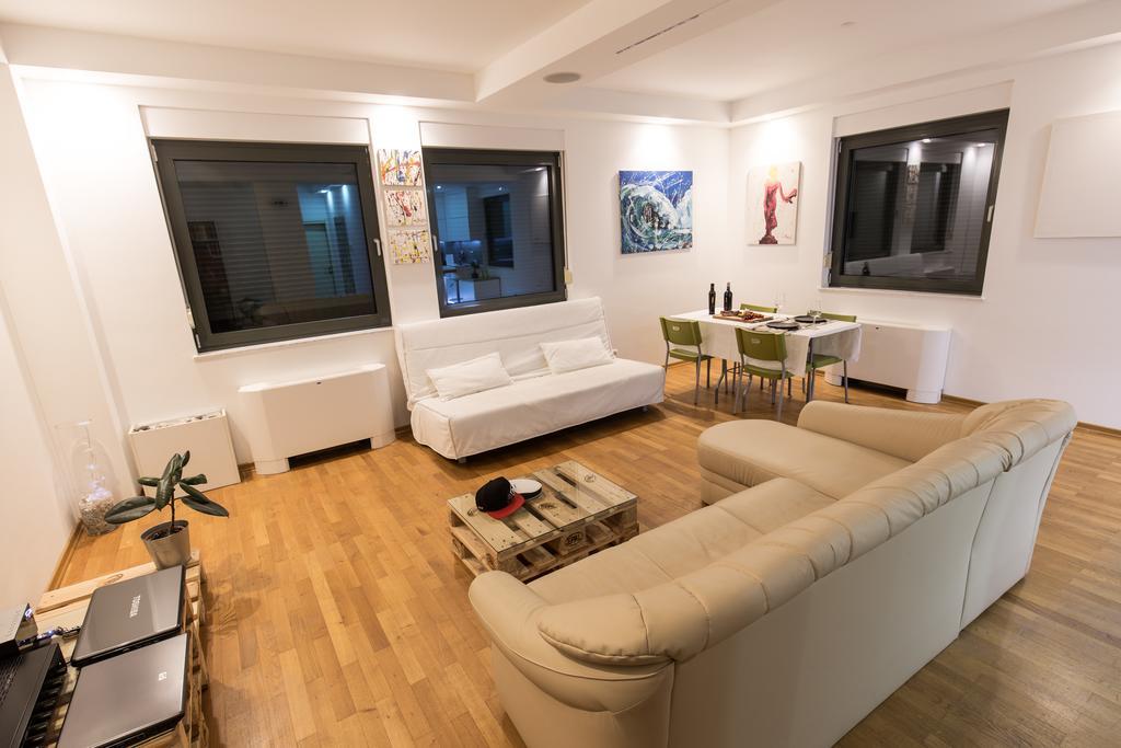 Allure Apartment Rijeka Bagian luar foto